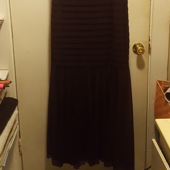 Long Lace Dress/Gown - Picture 6 of 6